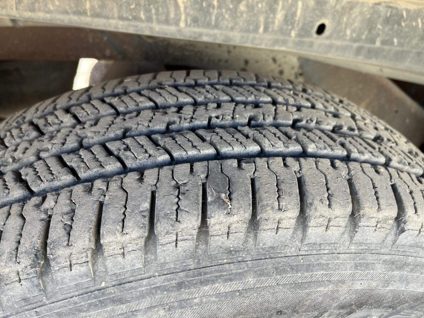 ./imagenes/INVOICE/2019/15951/SUV GMC SUBURBAN (26).JPG